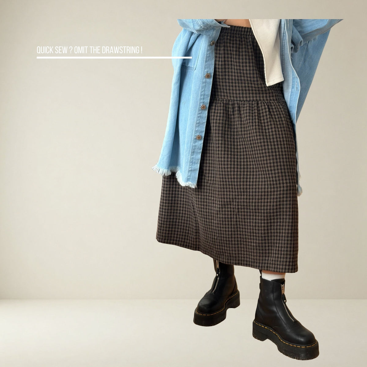 SK001 - Jupe à taille élastique avec découpe aux hanches